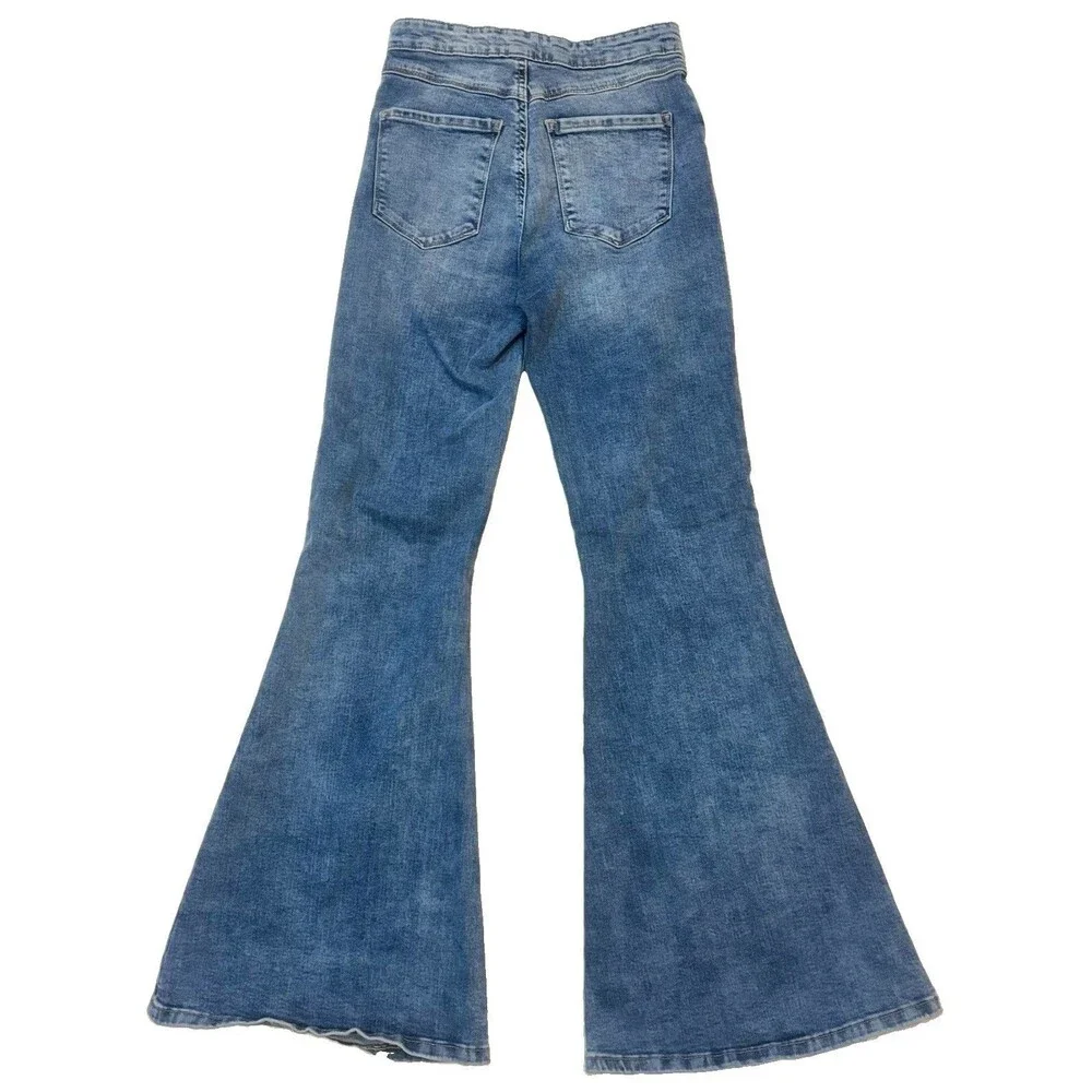 Forever 21 Super Bell Flare Jeans Size 27/4 High Rise Slim Fit Med Wash Boho